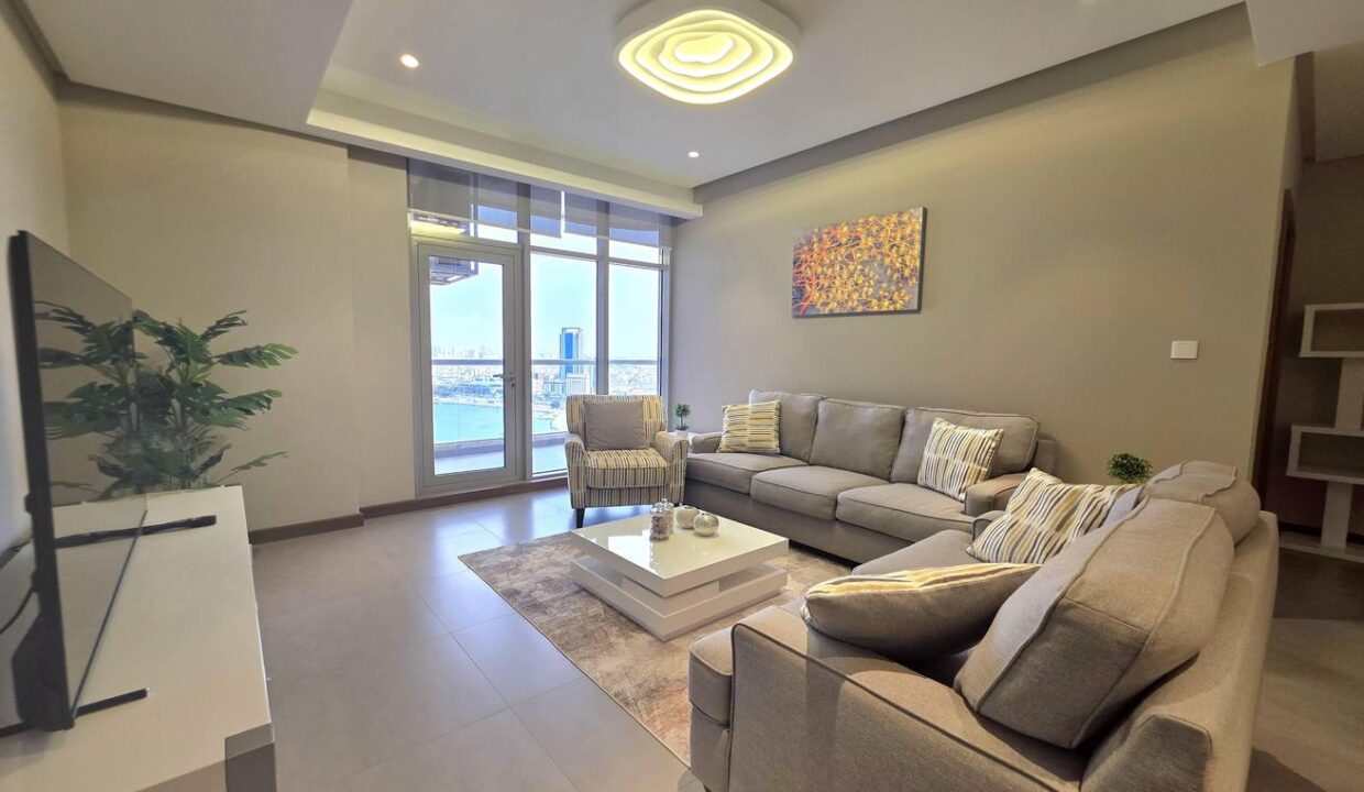 Bright - Modern 1BR Apartment with Full Amenities