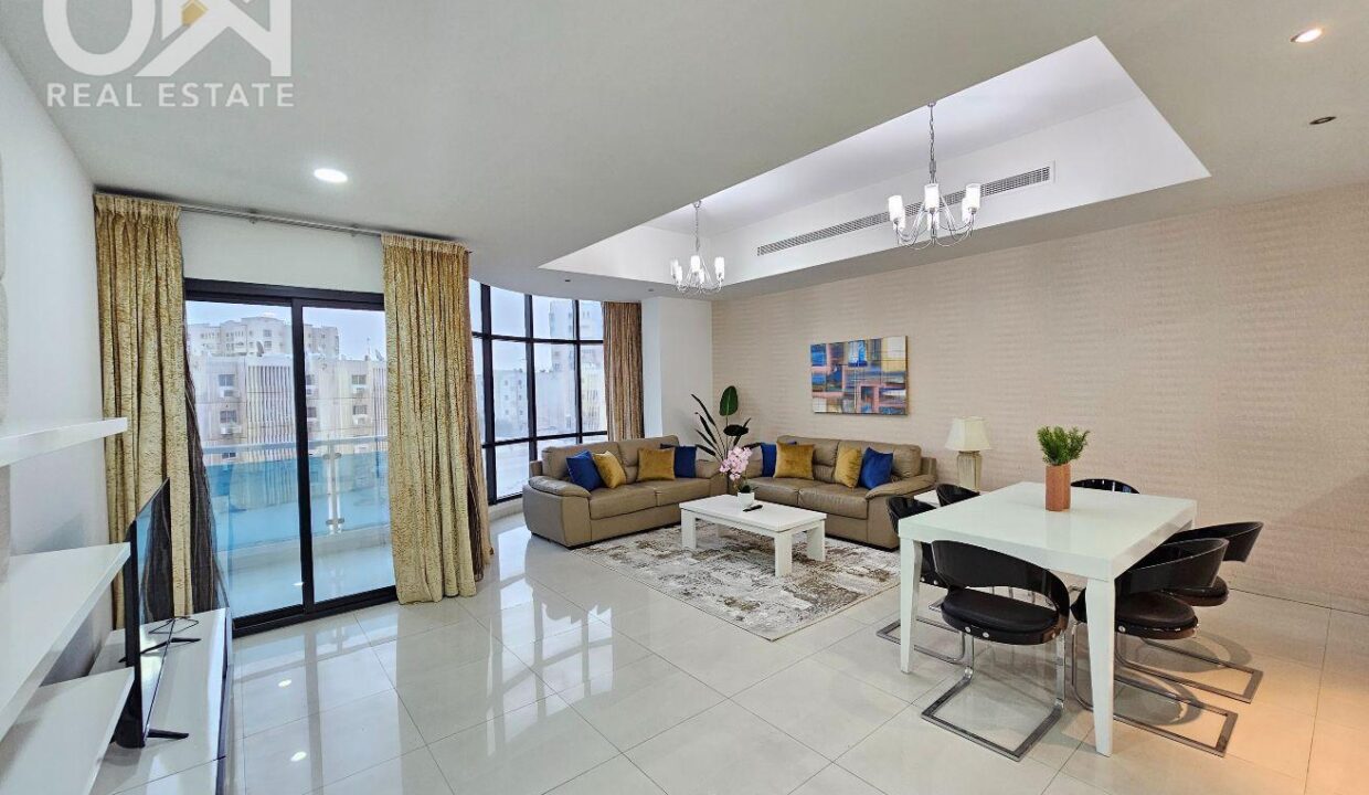 LUXURY | WEEKLY HOUSEKEEPING | ELEGANT | BALCONY