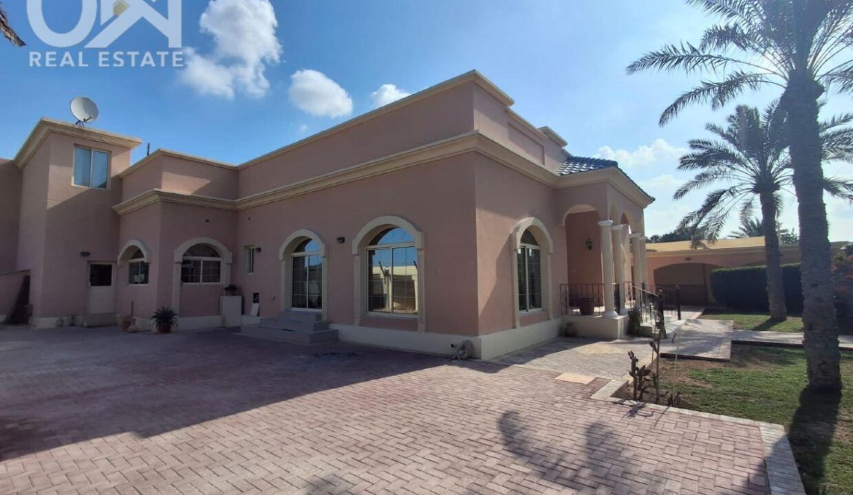 Modern/Spacious/Private Garden