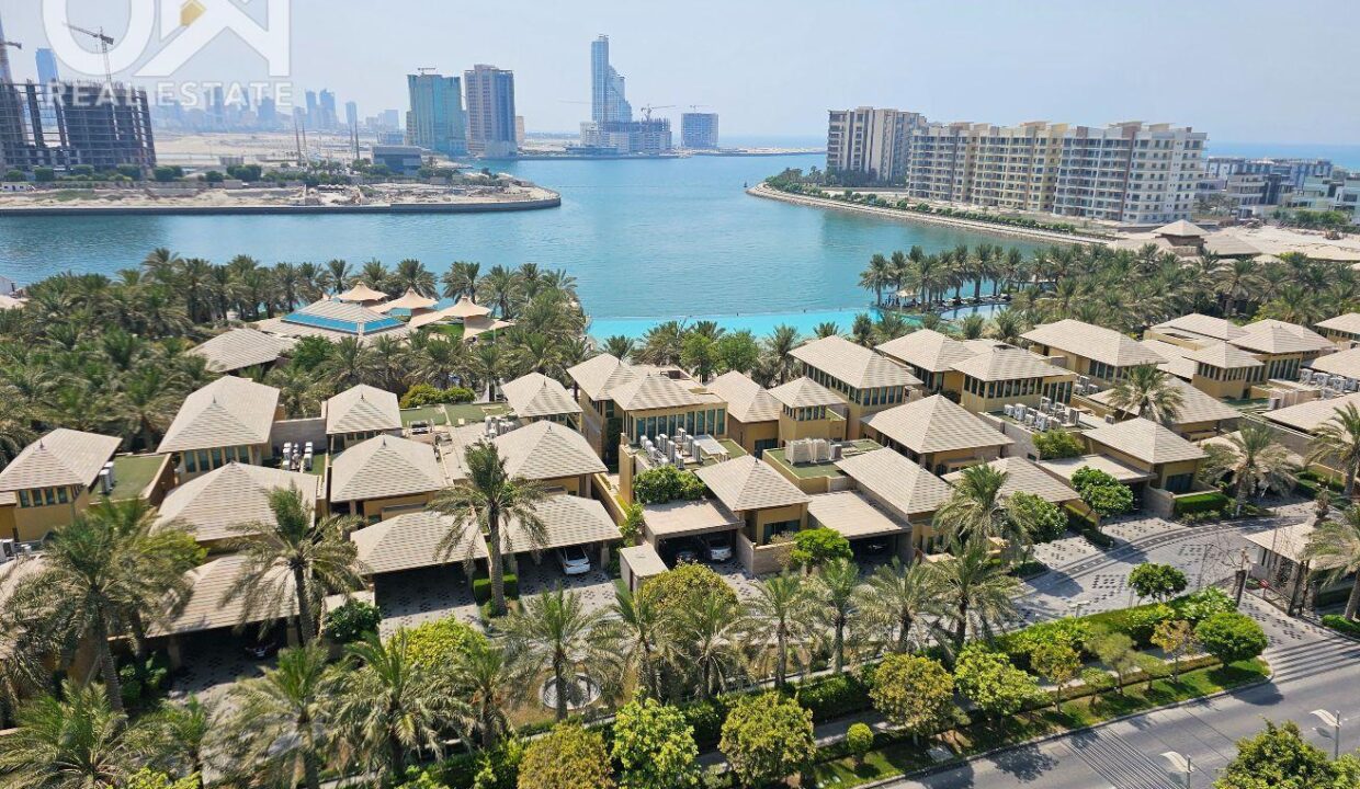 TOP FLOOR * AMAZING DAY AND NIGHT VIEW * TERRACE