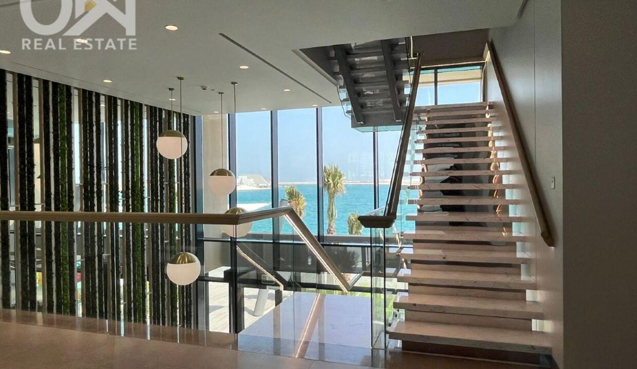 ULTRA LUXURIOUS HOME / WATERFRONT VILLA / PRIVACY