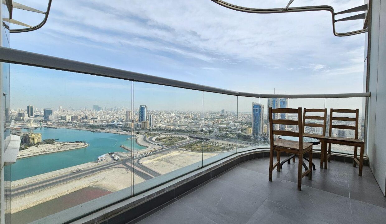 Sea View Ultra Luxury Apartment Near City Center