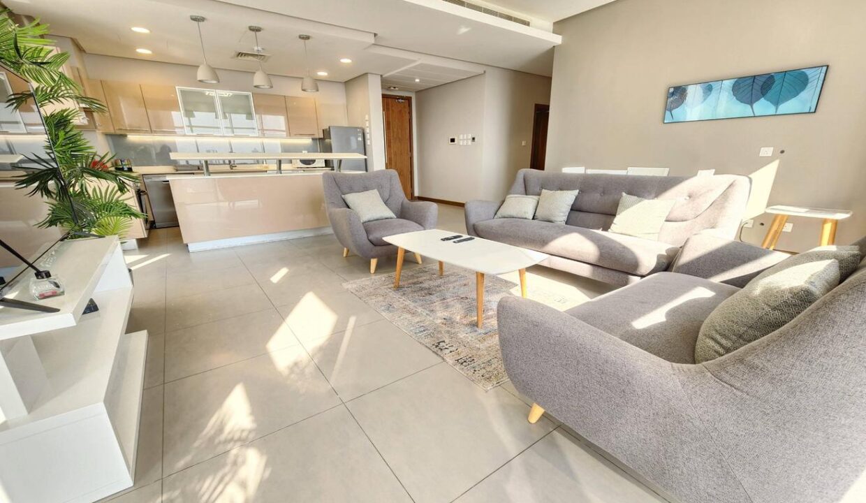 SPECIAL OFFER * HIGH FLOOR * BOWLING * BILLIARD