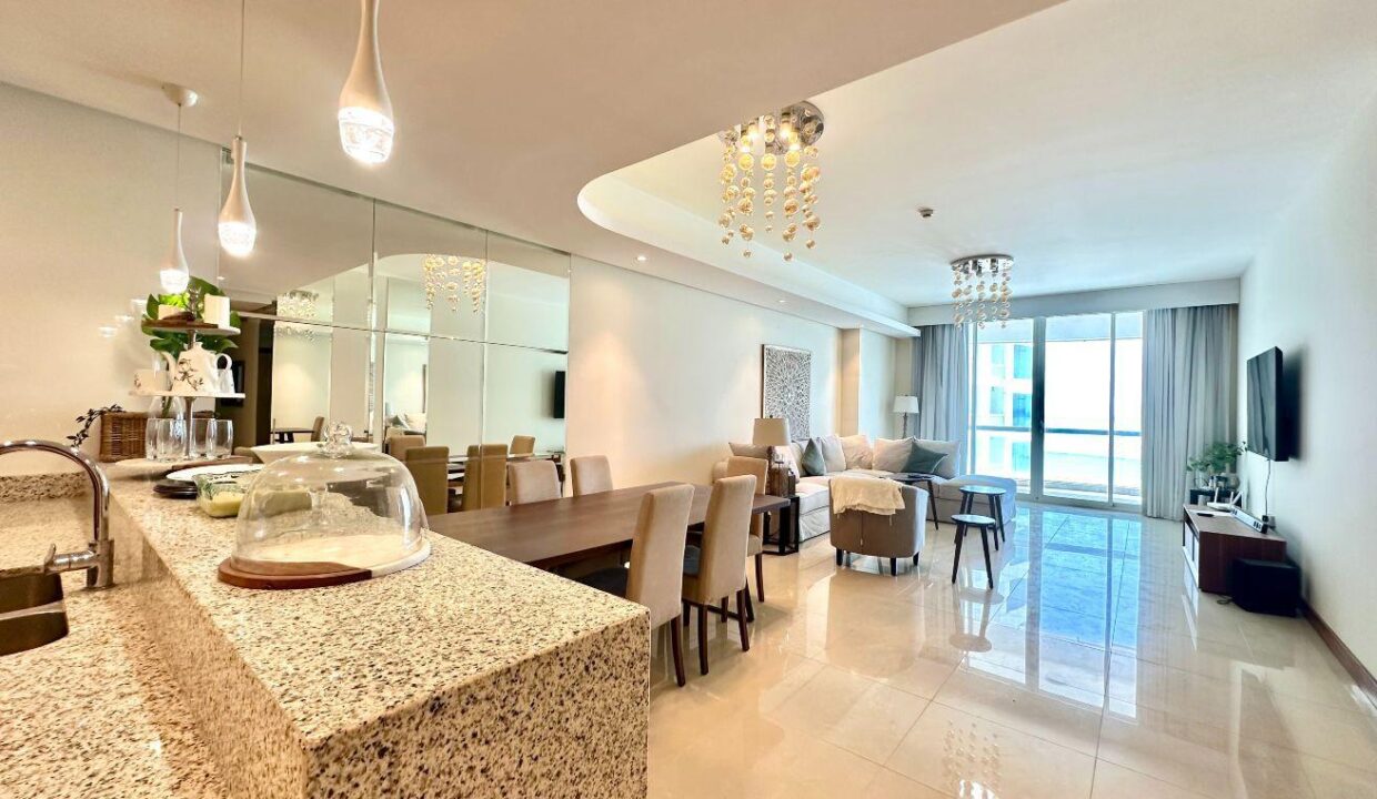 SEA VIEW / LUXURY / MAID ROOM / BEST FACILITIES
