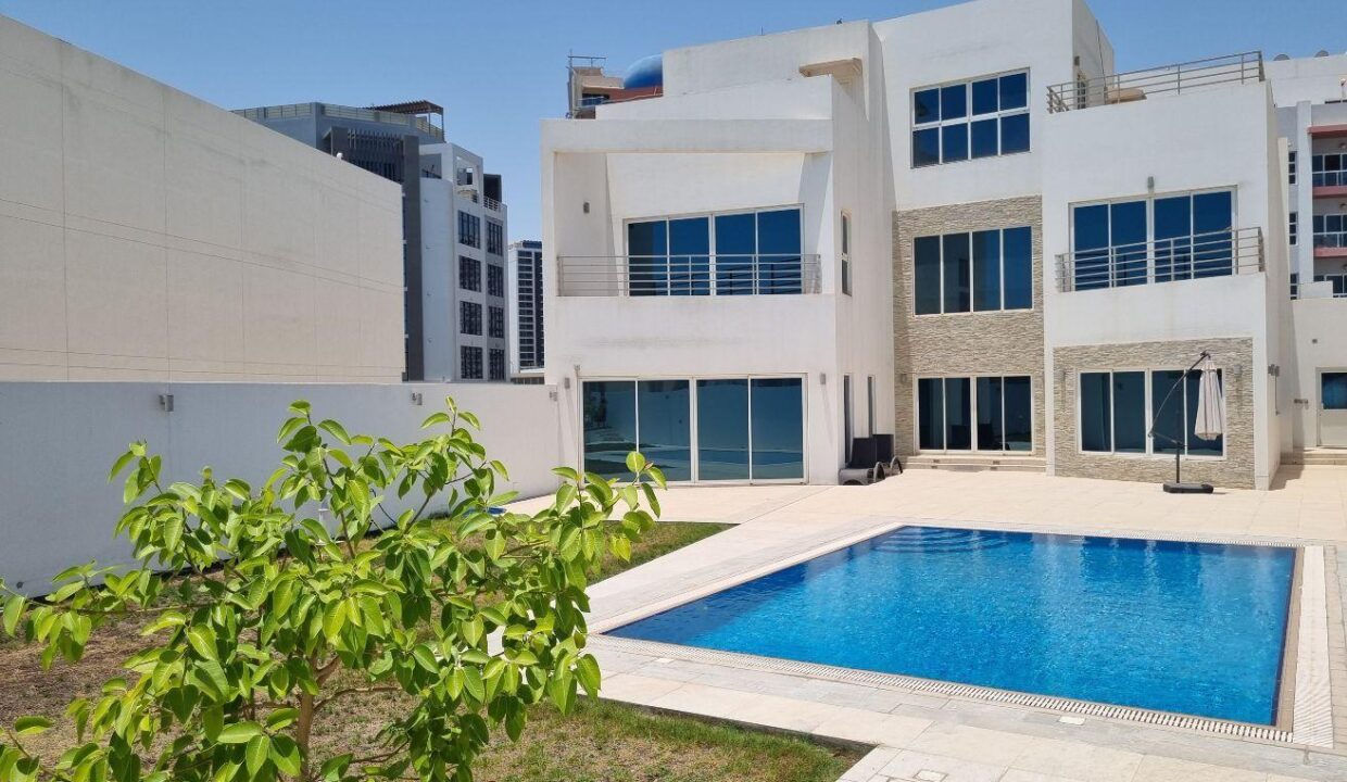 ULTRA LUXURY / BEACH ACCESS / PRIVATE POOL