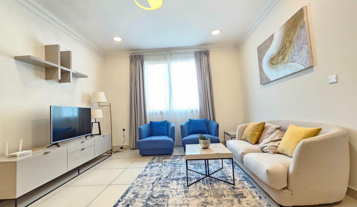 Luxury Spacious Family Home with Gas Stove