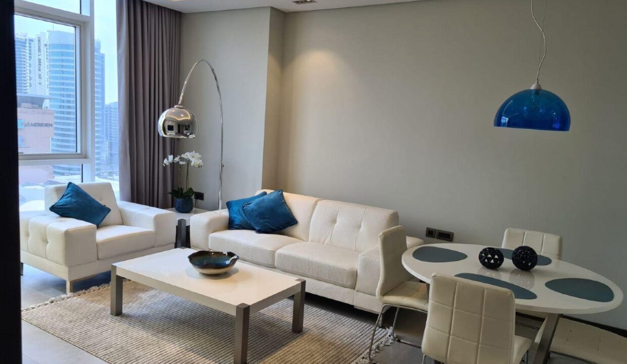 LUXURY / PRIME LOCATION / HOUSEKEEPING