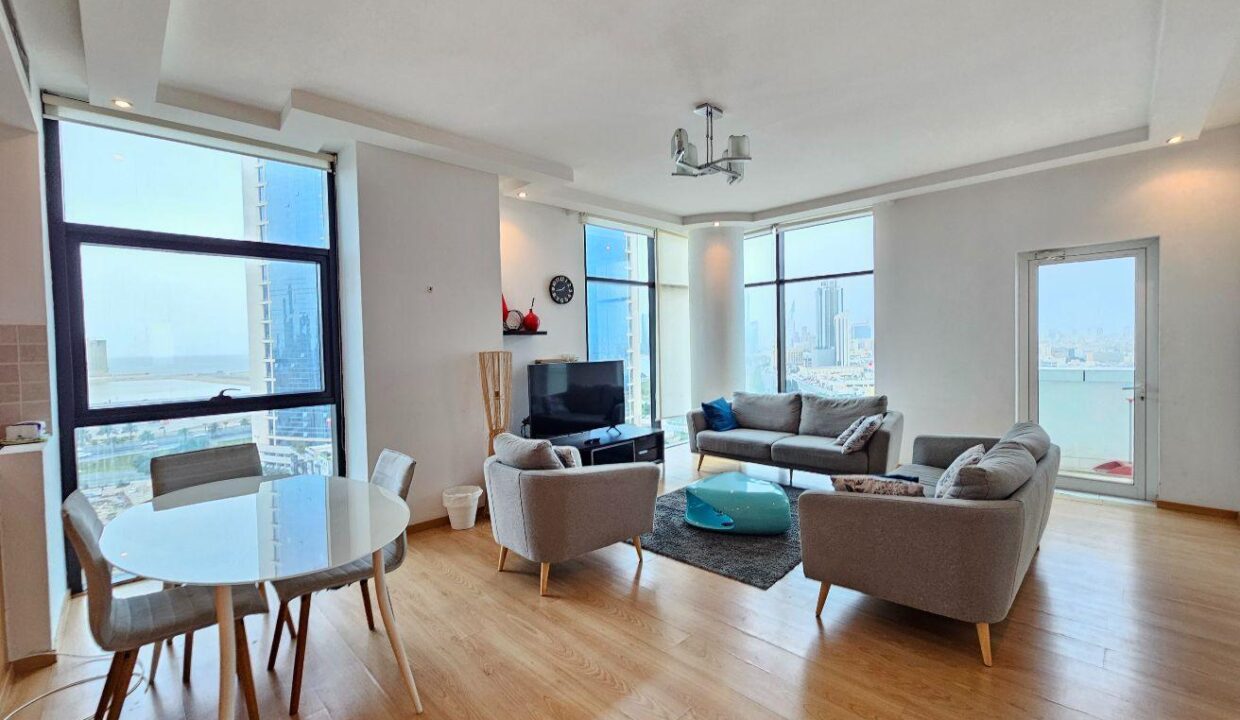 Modern Living 2BR Apartment Near Dana Mall