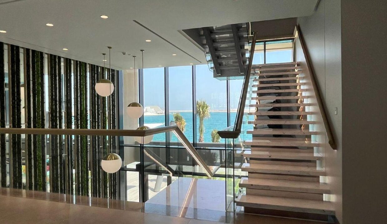 ULTRA LUXURIOUS HOME / WATERFRONT VILLA / PRIVACY