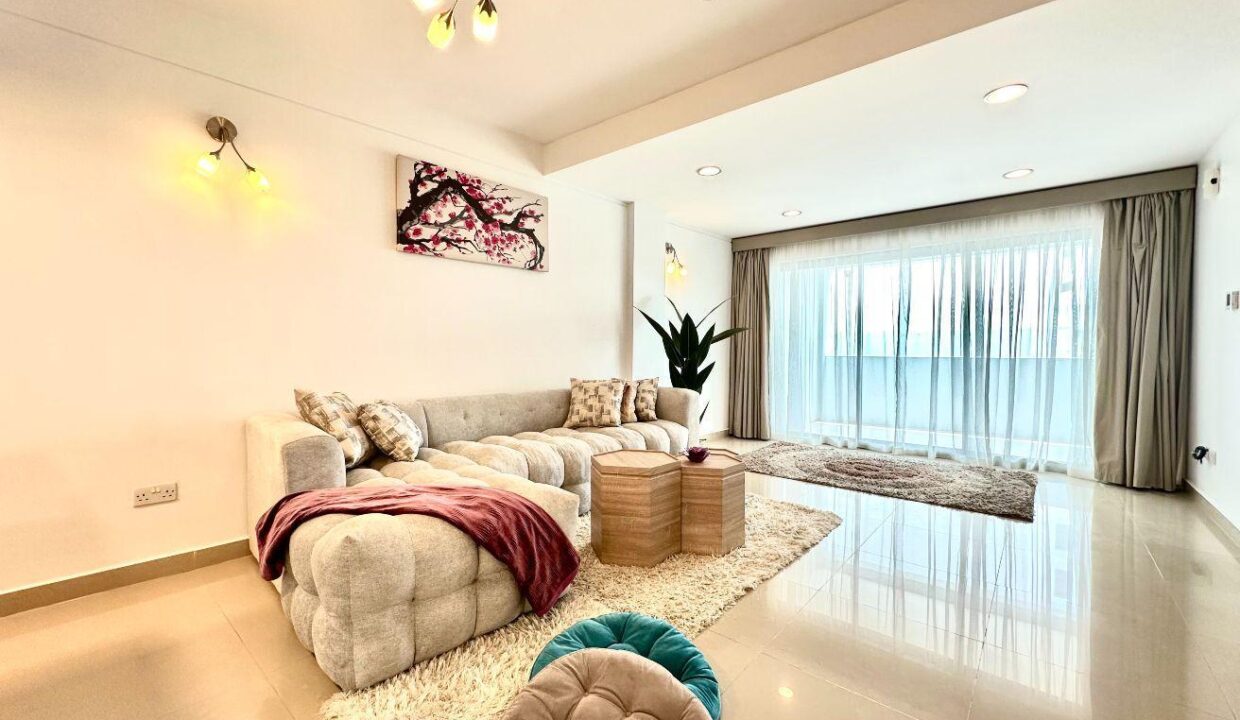 BEAUTIFUL AND MODERN / BEACH ACCESS / LARGE TERACE