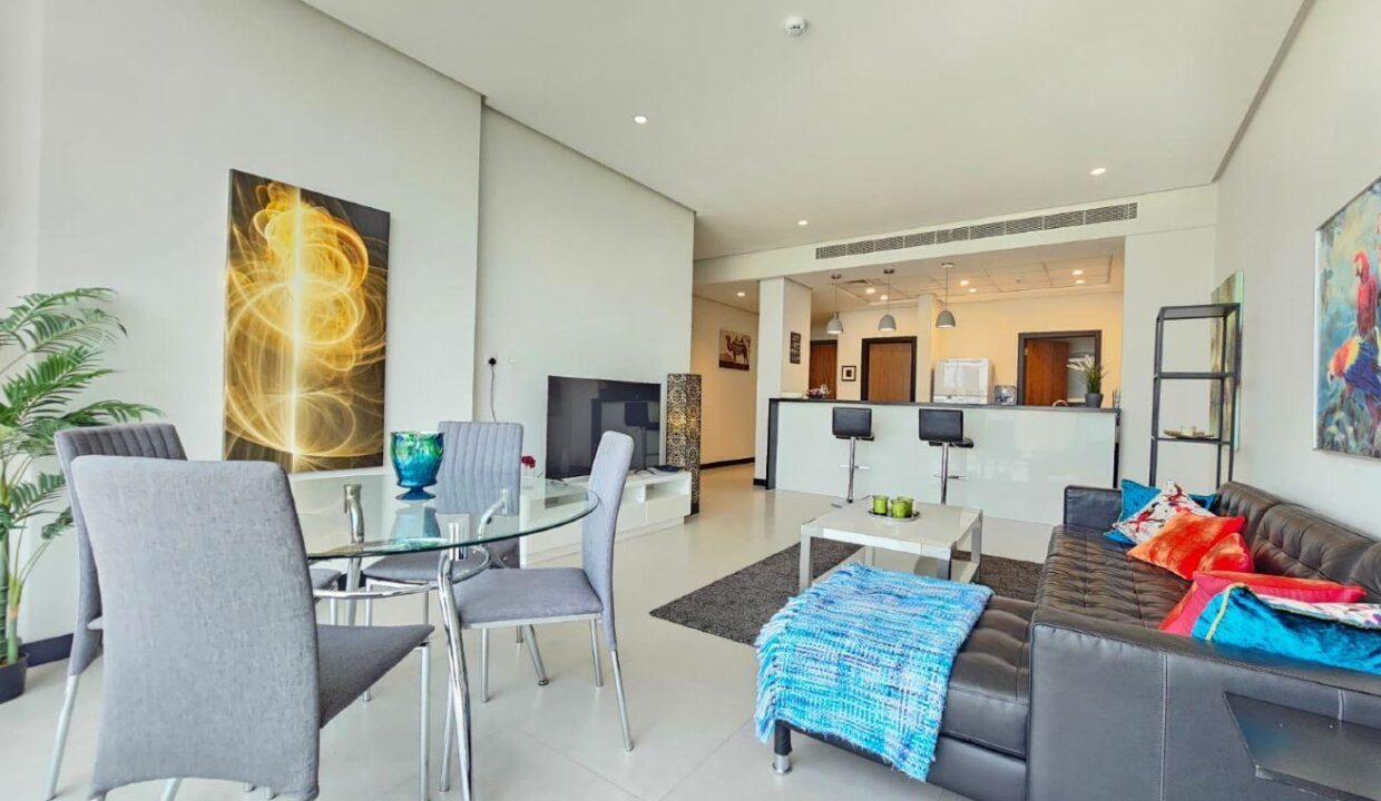 Elegant 2BRSea View Living in Reef Island*pool*gym