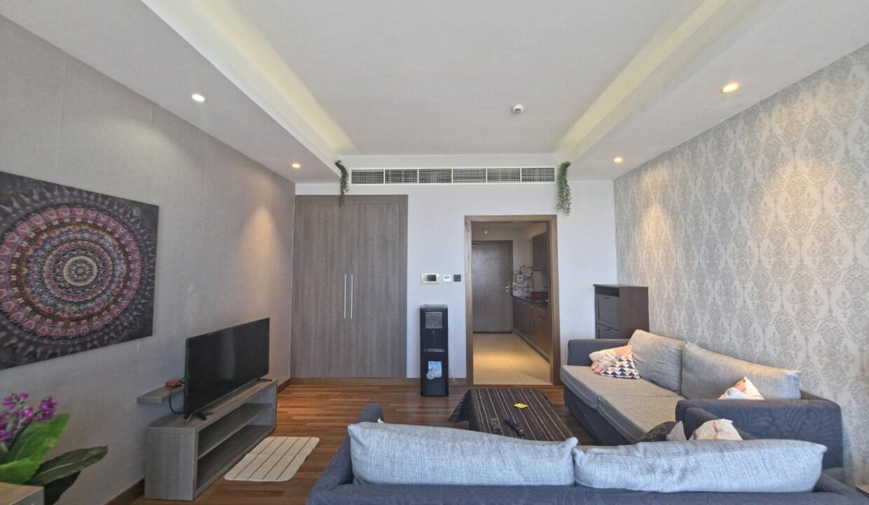 HIGH FLOOR | POOL | GYM | DANA MALL | CITY CENTER