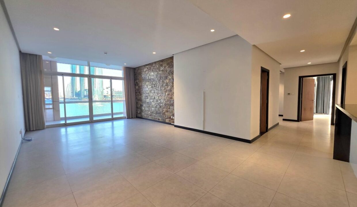 Spacious 3BR Semi-Furnished Sea View | Reef Island