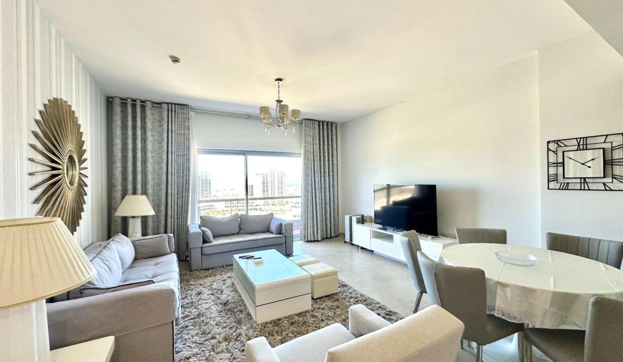 AMAZING VIEW / MODERN AND SPACIOUS APARTMENT