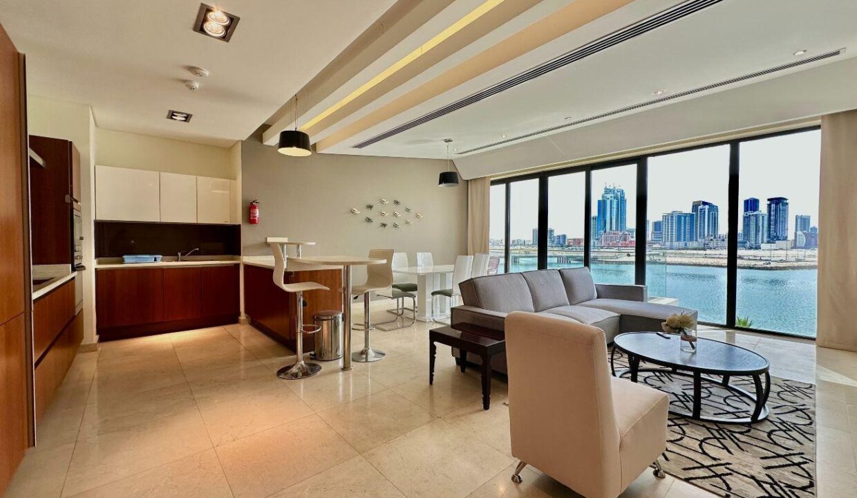 STUNNING SEA VIEW APARTMENT