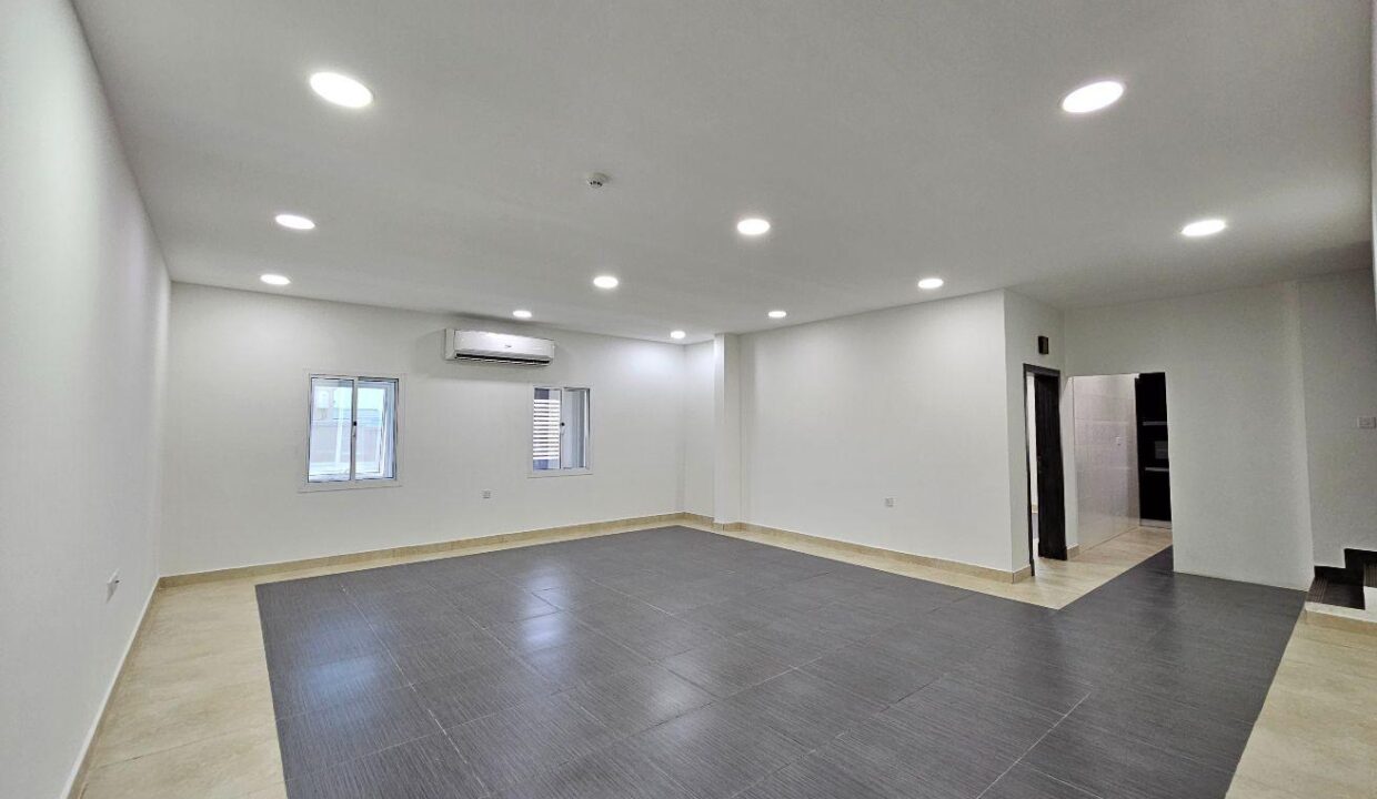 Hot Deal Duplex Semi Furnished Near St Christopher