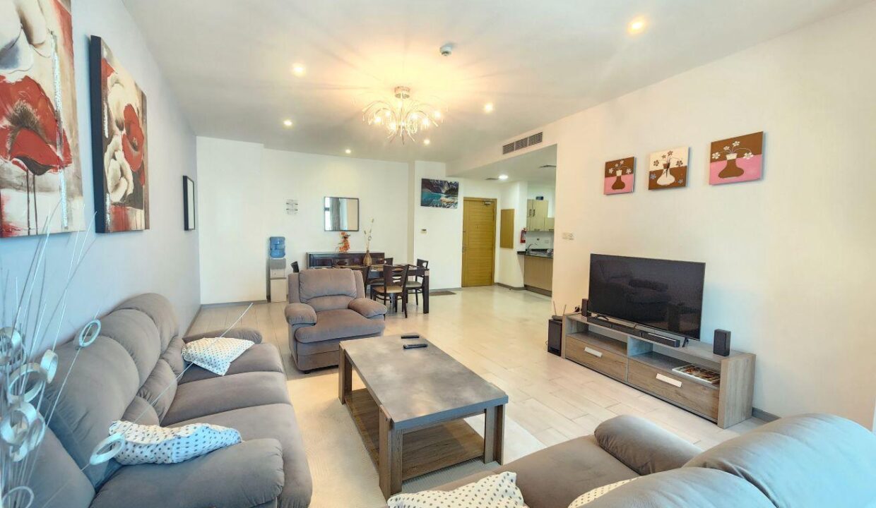 Sea view | Big Terrace | Prime location |gym*pool