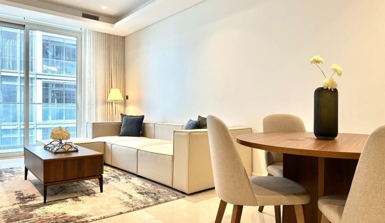 BRAND NEW / MODERN / TOP AMENITIES