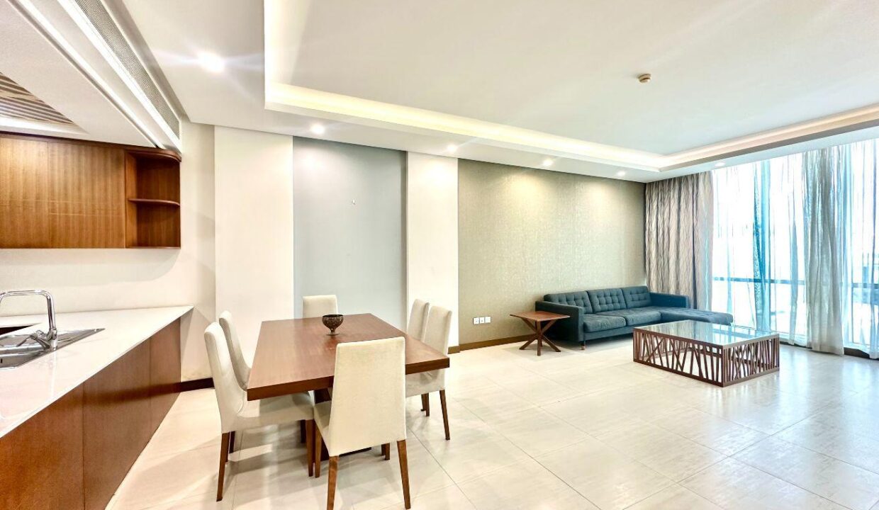 Amwaj Avenue