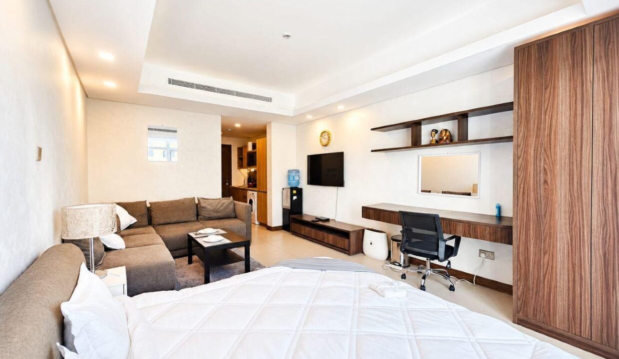 Walk to RCSI | Student Friendly | Spacious Studio