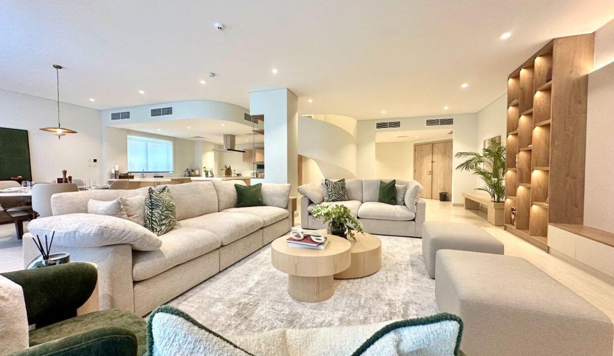 LUXURY APARTMENT /BRAND NEW /SPACIOUS AND MODERN