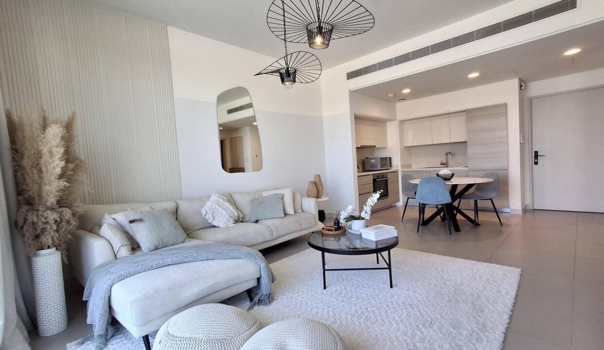 BEACH ACCESS |SPACIOUS 1BR | ELEGANT