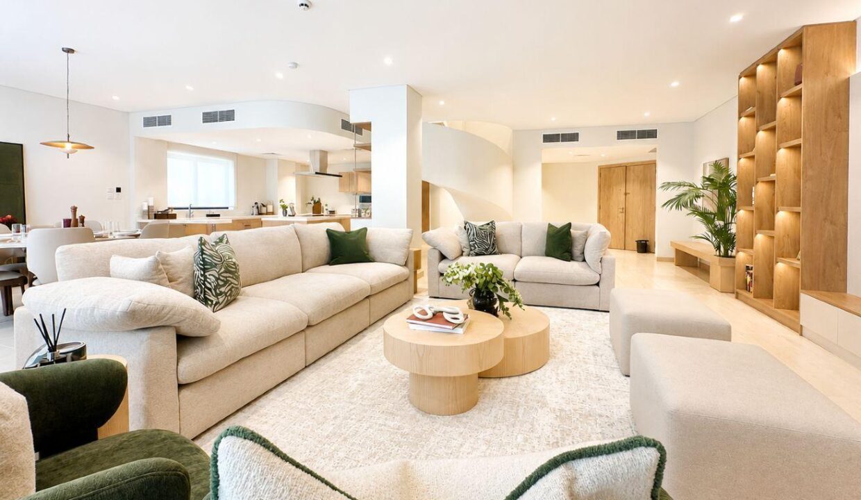 SPECIAL PRICE /BRAND NEW /SPACIOUS AND MODERN