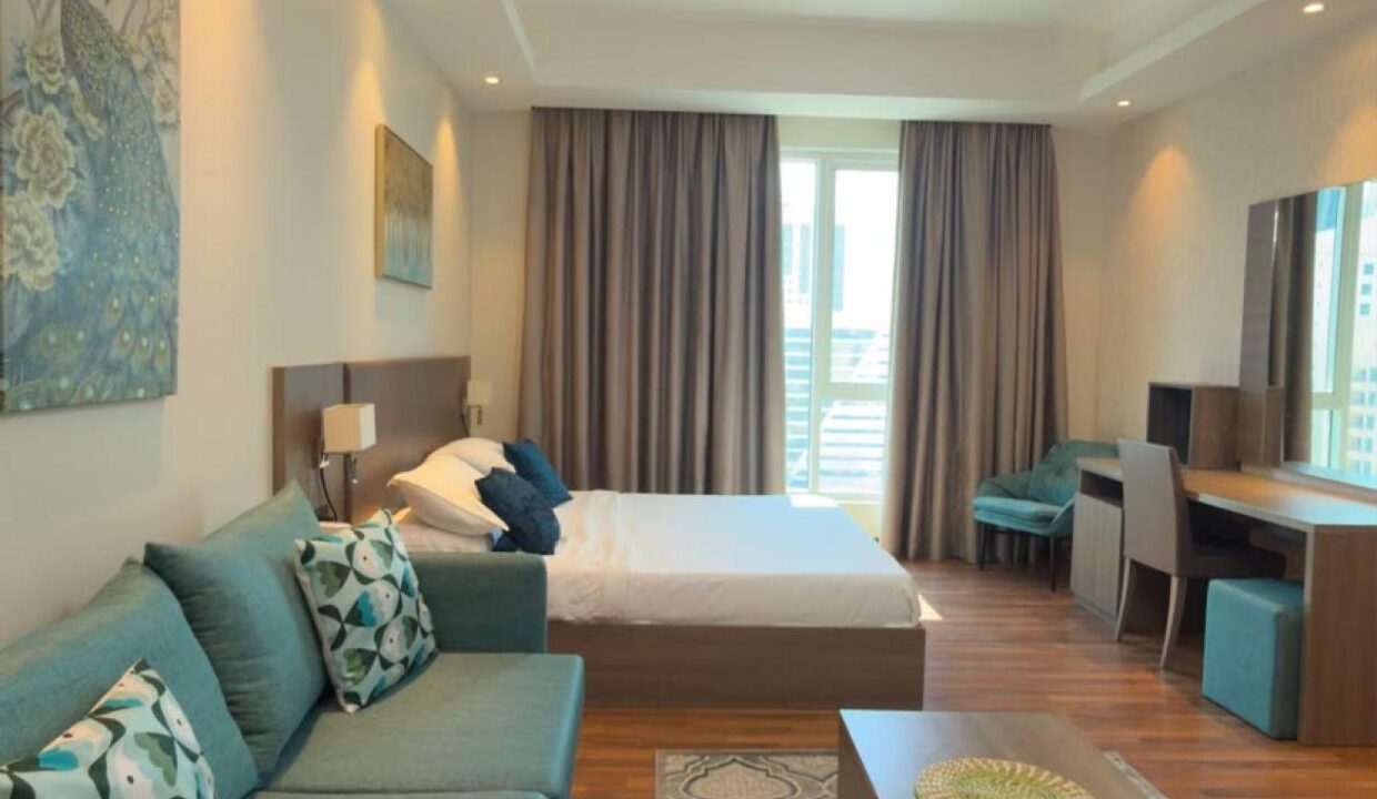Luxury Studio in the Heart of City Ready 2 Move In