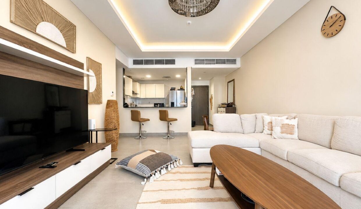 MODERN APARTMENT / NEXT TO LAGOON / KIDS AREA