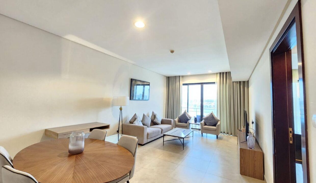 SEA VIEW | BALCONY | GYM&SWIMMING POOL| QUITE AREA