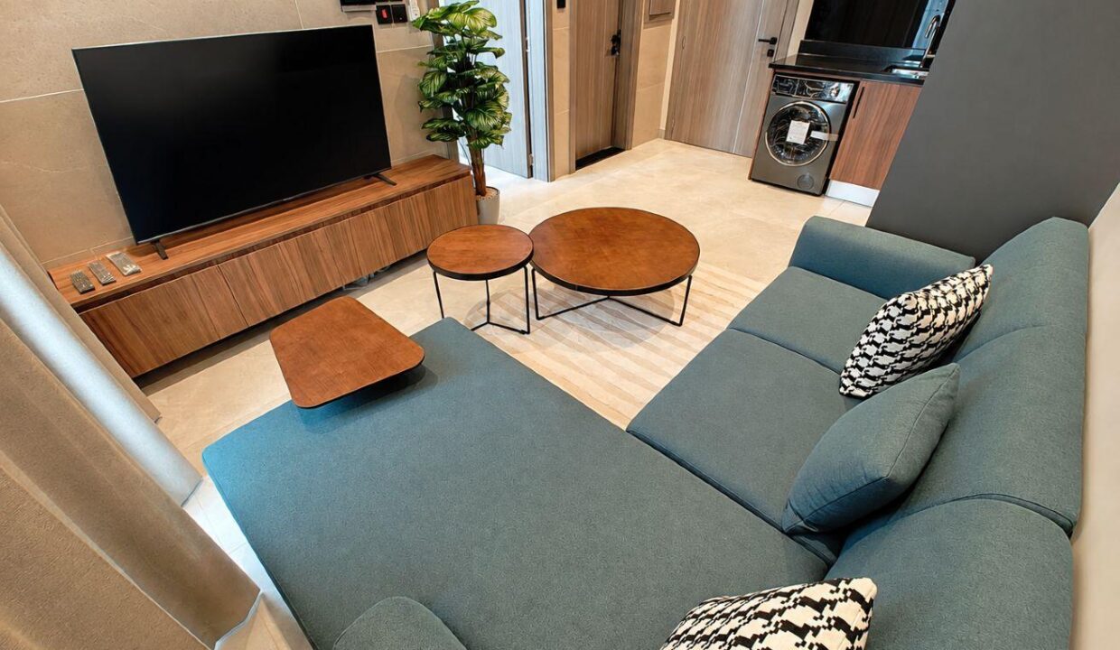BRAND NEW FULLY FURNISHED LUXARY 1 BEDROOM