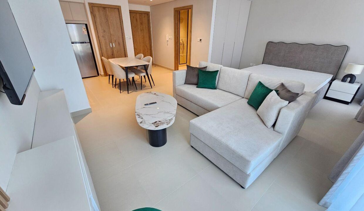 BRAND NEW * BALCONY * TASTEFULLY FURNISHED * READY