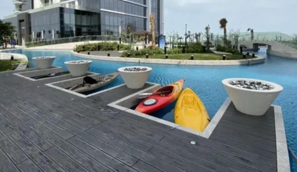 LUXURY LIVING|PREMIUM FACILITIES|SEA VIEW |BALCONY